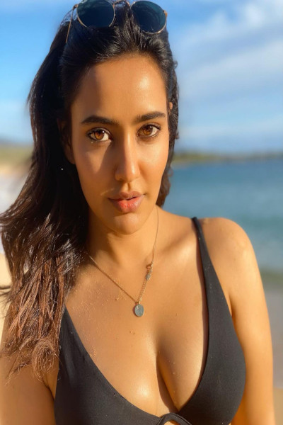 Neha Sharma Xxx - Neha Sharma Age, Wiki, Boyfriend, Family, Biography, Instagram