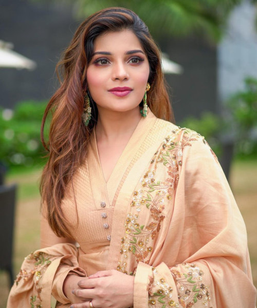 Aathmika Hot