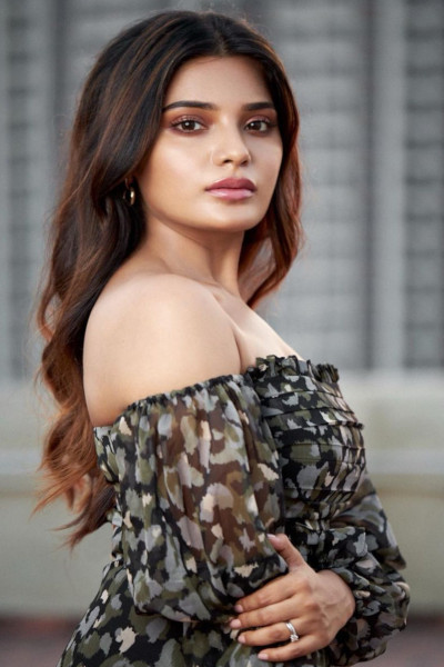 Aathmika Wiki