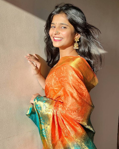 Shivani Mundherkar Wiki