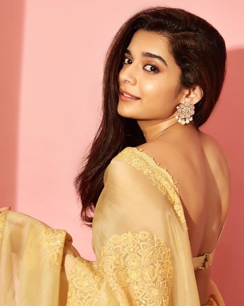 Mithila Palkar Height