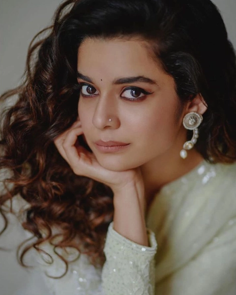 Mithila Palkar in Muramba