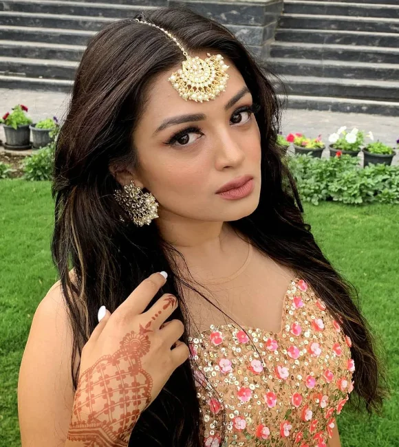 Samiksha Jaiswal Instagram Images