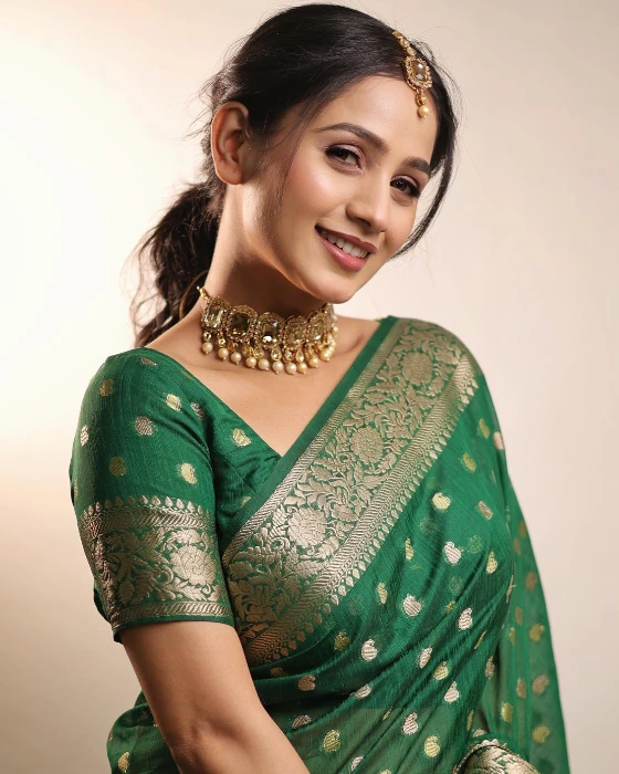 Divya Pugaonkar as Aanandi in Man Dhaga Dhaga Jodate Nava