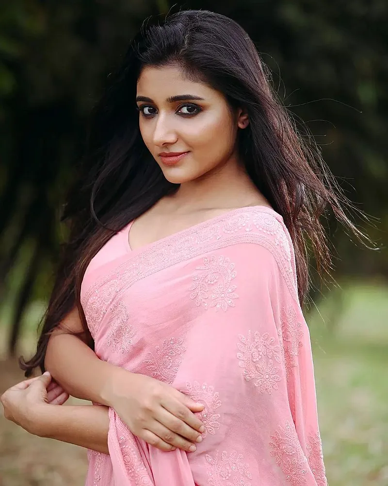 Mirnaa Menon Age