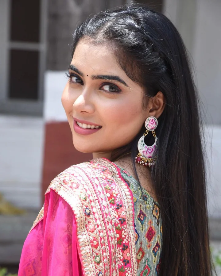 Priyanka Dhavale Filmography