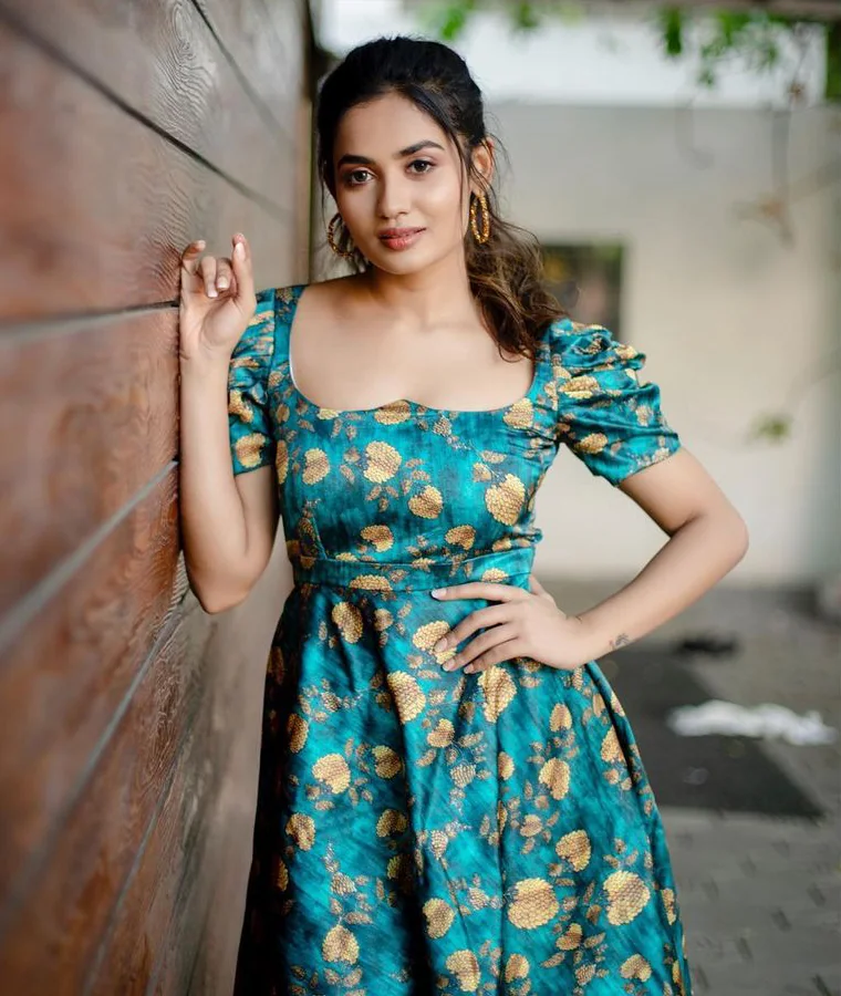 Teju Ashwini is a Gorgeous Indian Actress & a Beautiful Model