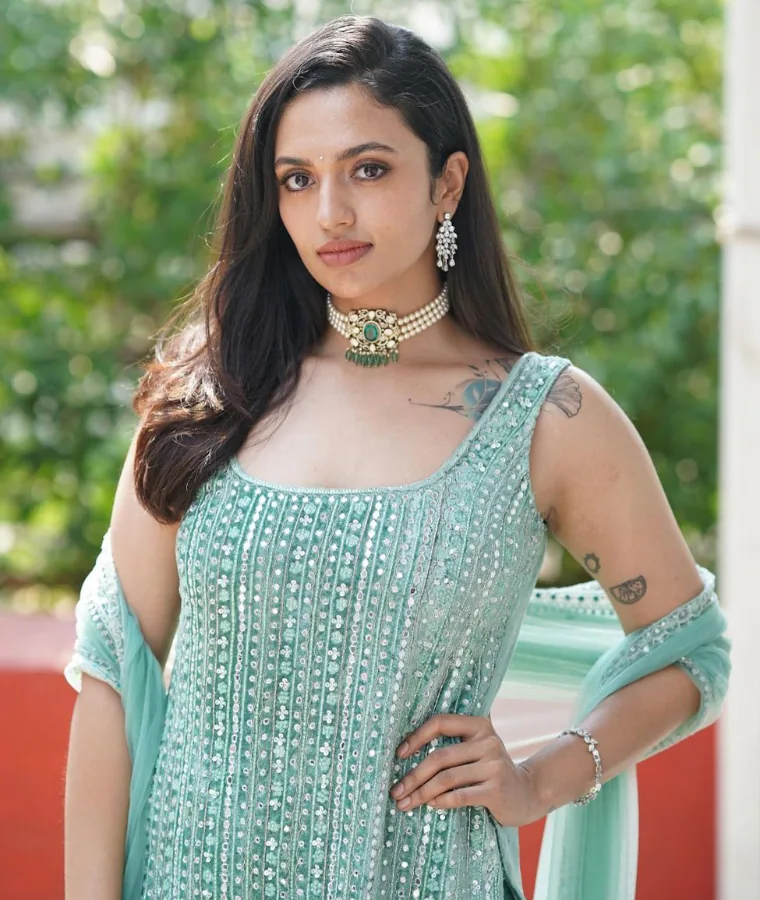 Malvika Nair in Puthiya Theerangal