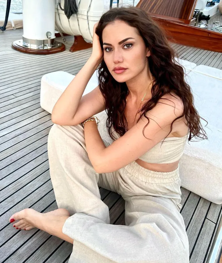 Fahriye Evcen Özçivit Bikini