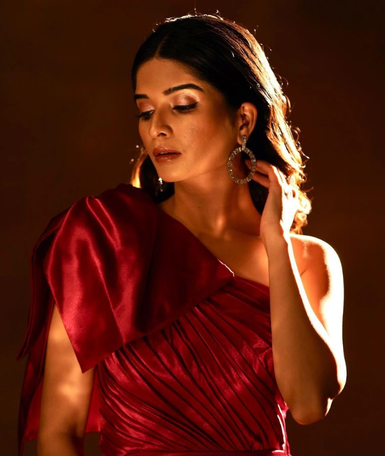 Bhavika Sharma as Riya Gupta in Parvarrish - Season 2