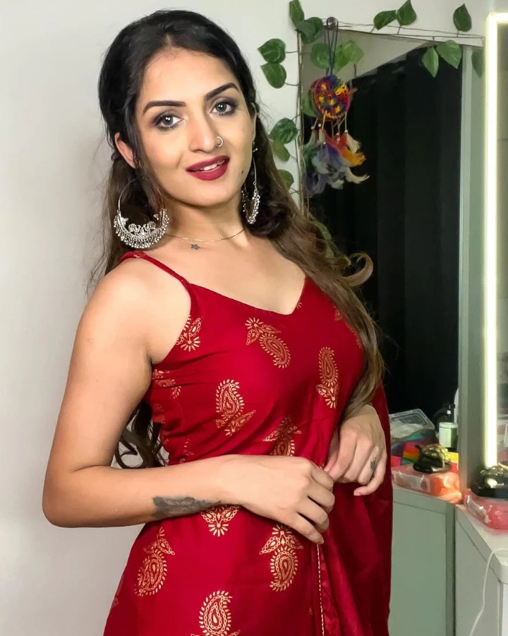 Trishaa Kamlakar Twitter