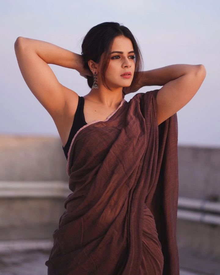 Jigyasa Singh Saree Image