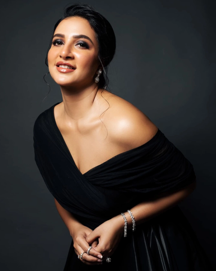 Subhashree Ganguly was born in Bardhaman, West Bengal, India