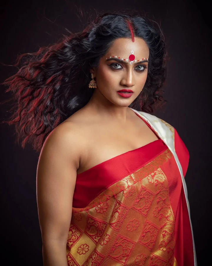 Amika Shail's Fabulous Bengali Looks