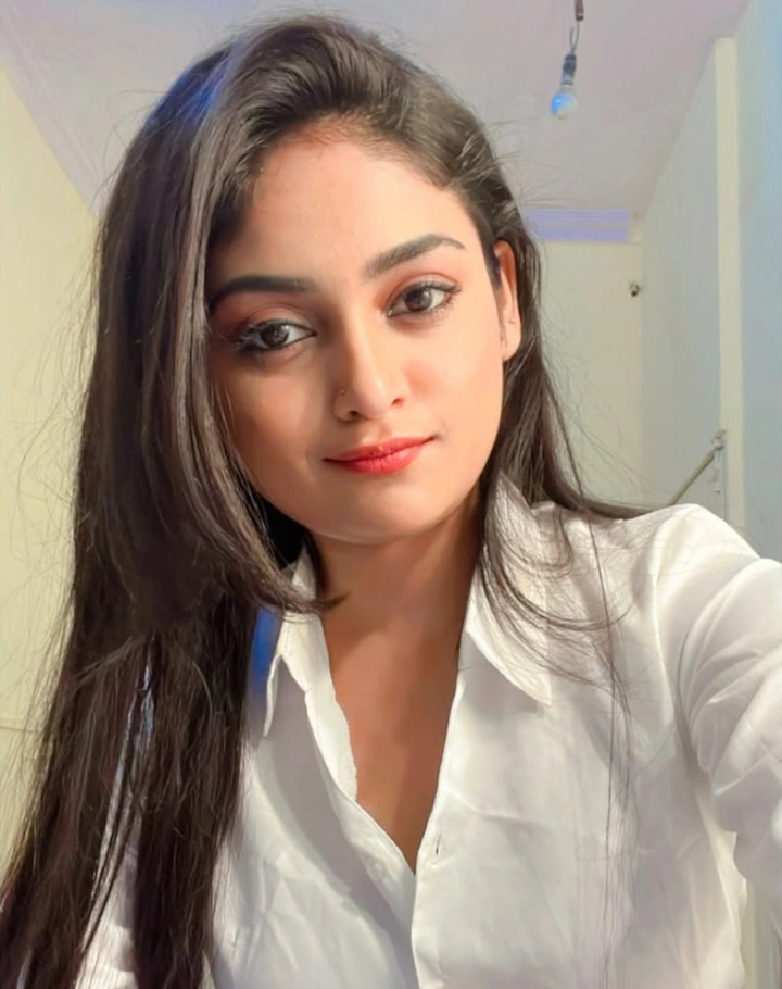 Sanjana Kale Currently Lives in Mumbai, Maharashtra, India