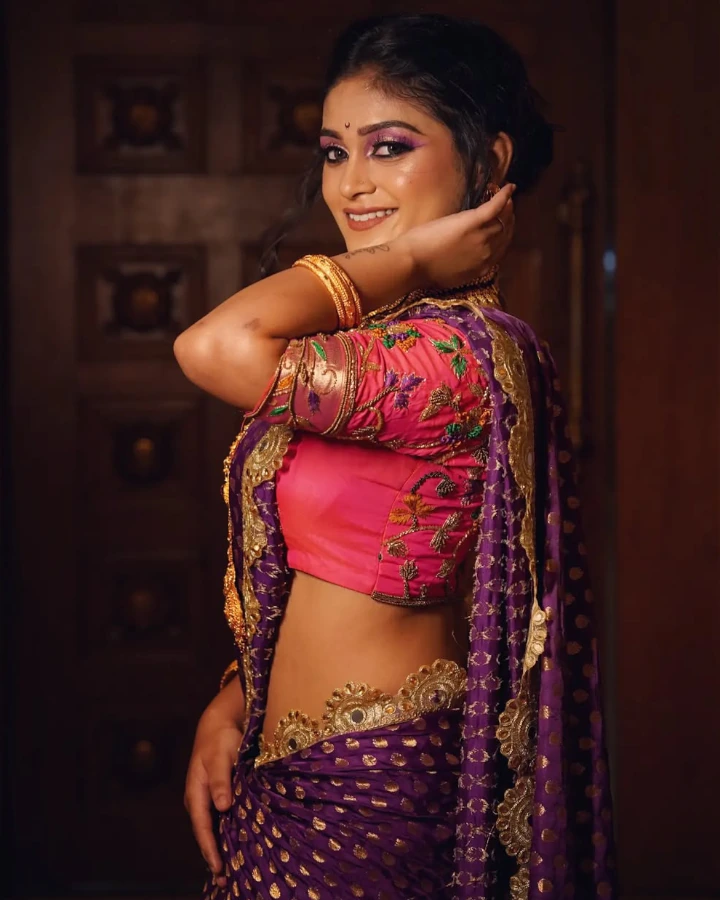 Sanjana Kale in Hot Saree Image