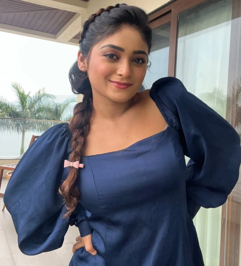 Sanjana Kale in Paaru