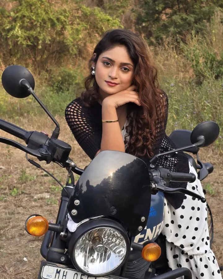 Sanjana Kale's Cute Pose for Image