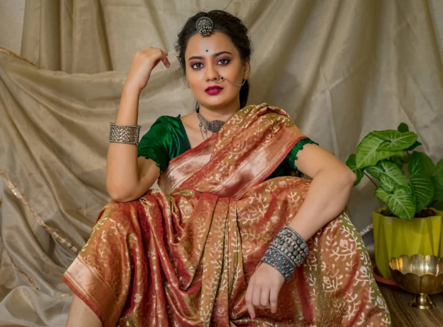 Rujuta Dharap Biography