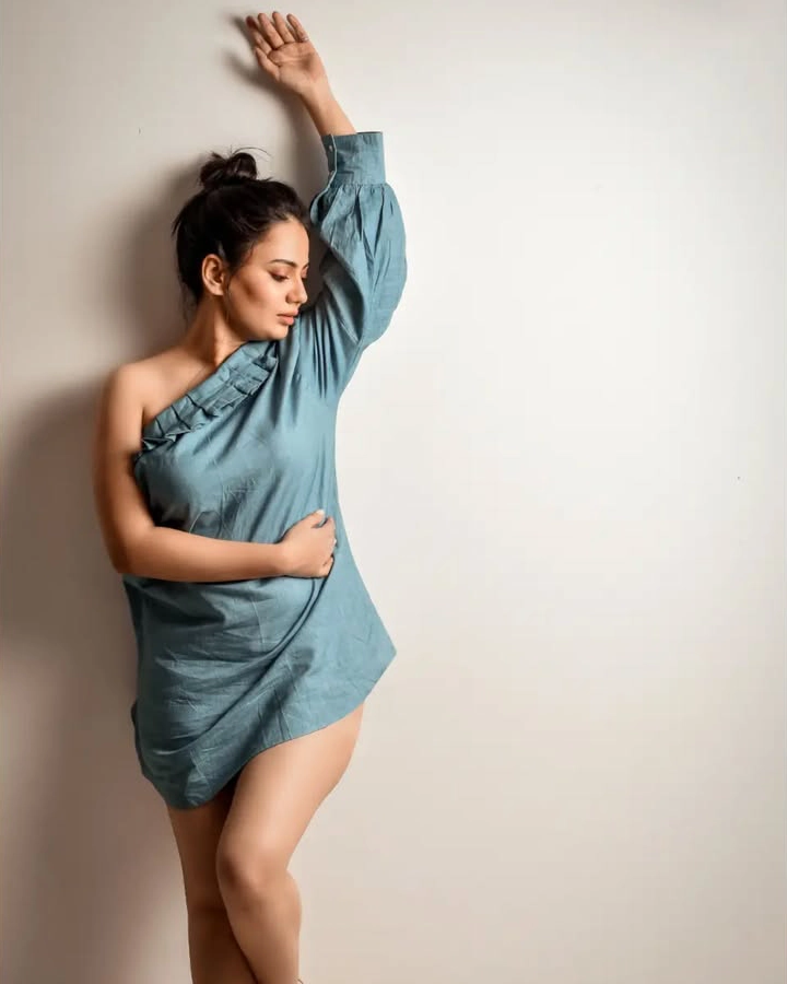 Rujuta Dharap Hot