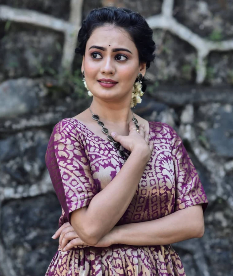 Rujuta Dharap in a Traditional Marathi Look