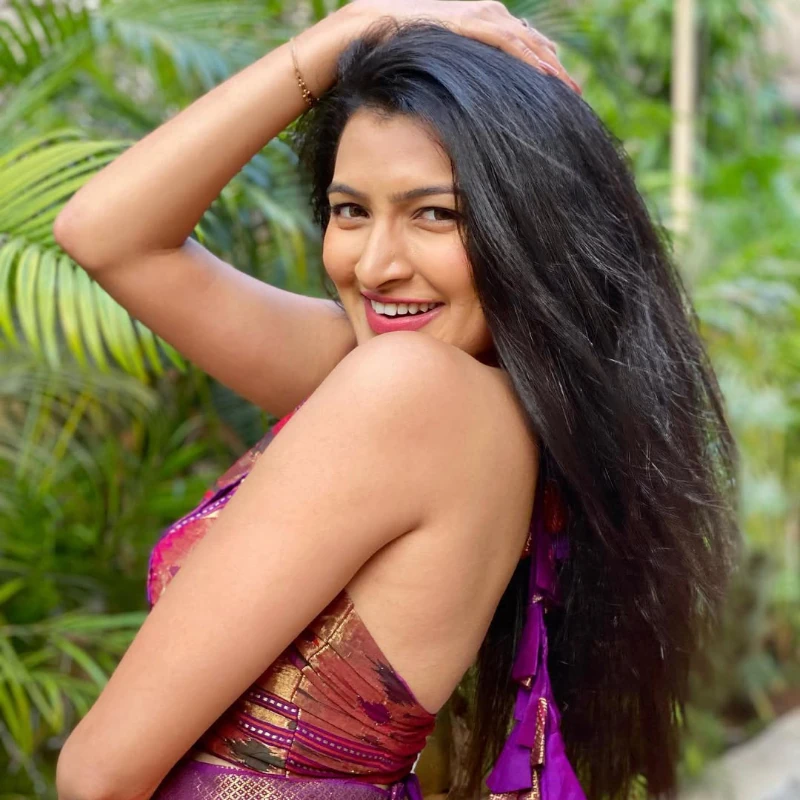 Rutuja Kulkarni Cute Image