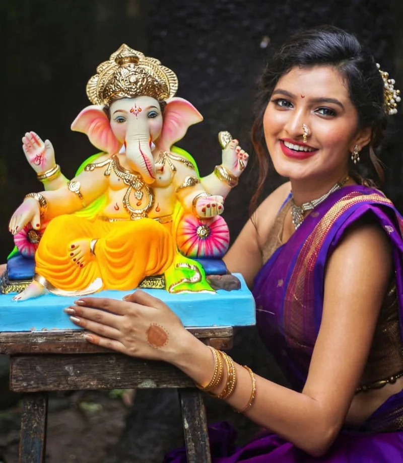 Rutuja Kulkarni Looking Stunningly Gorgeous During Ganesh Festival