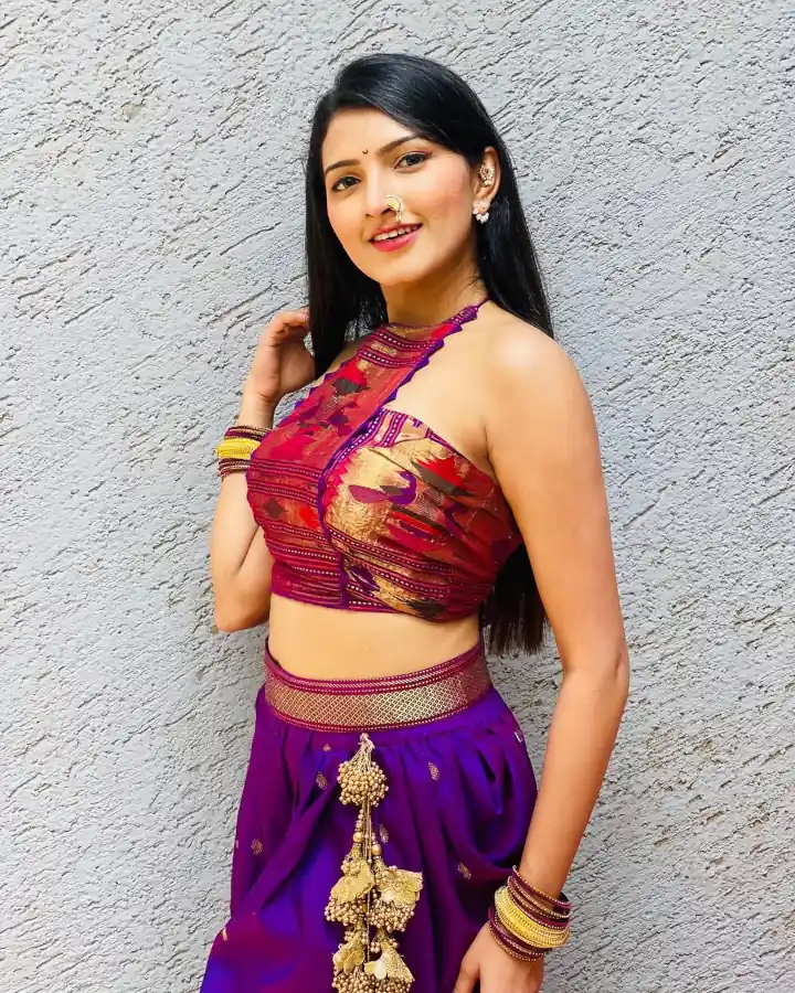 Rutuja Kulkarni in a Traditional Maharashtrian Look