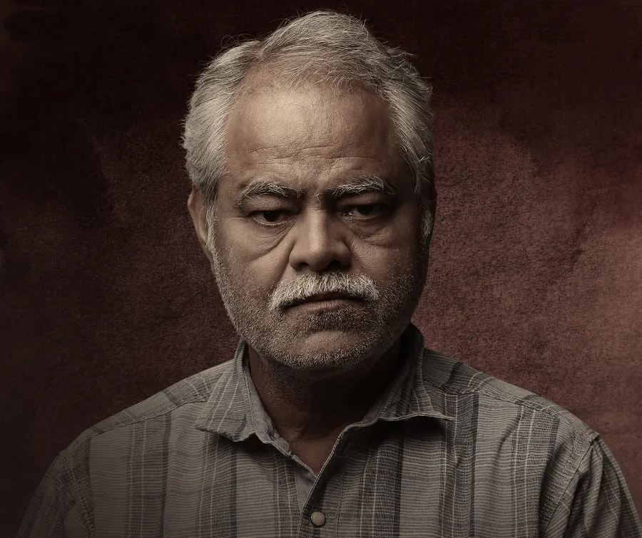 Sanjay Mishra in Badass Ravi Kumar