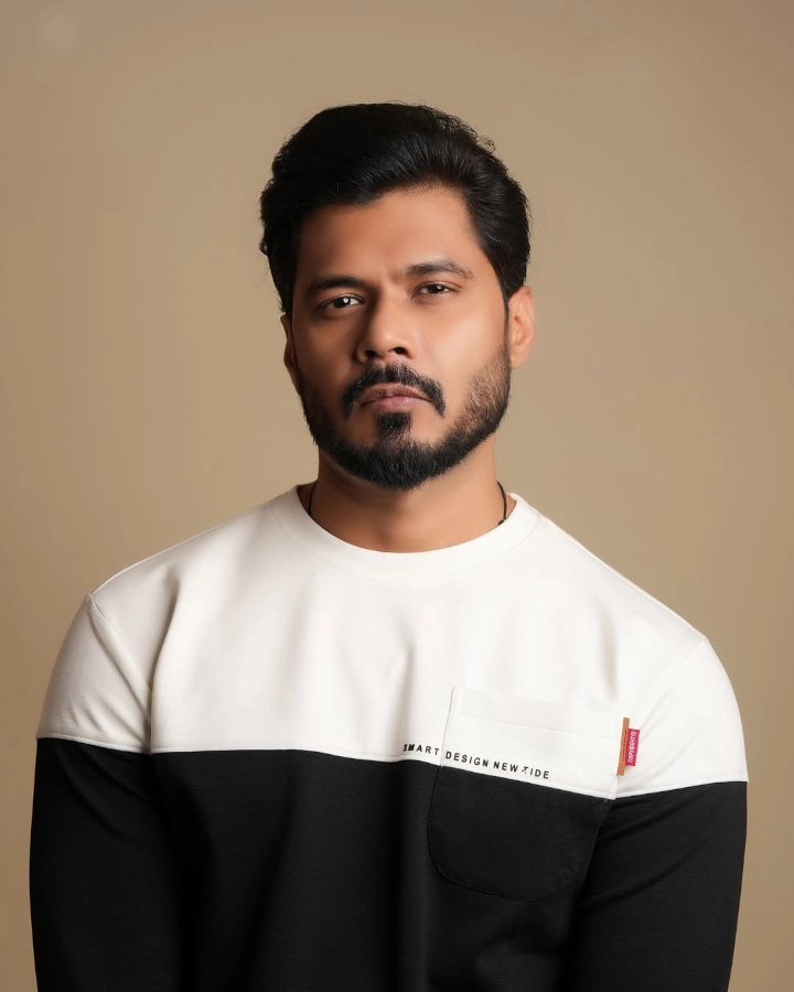 Avinash Dwivedi as Kuber Tripathi1