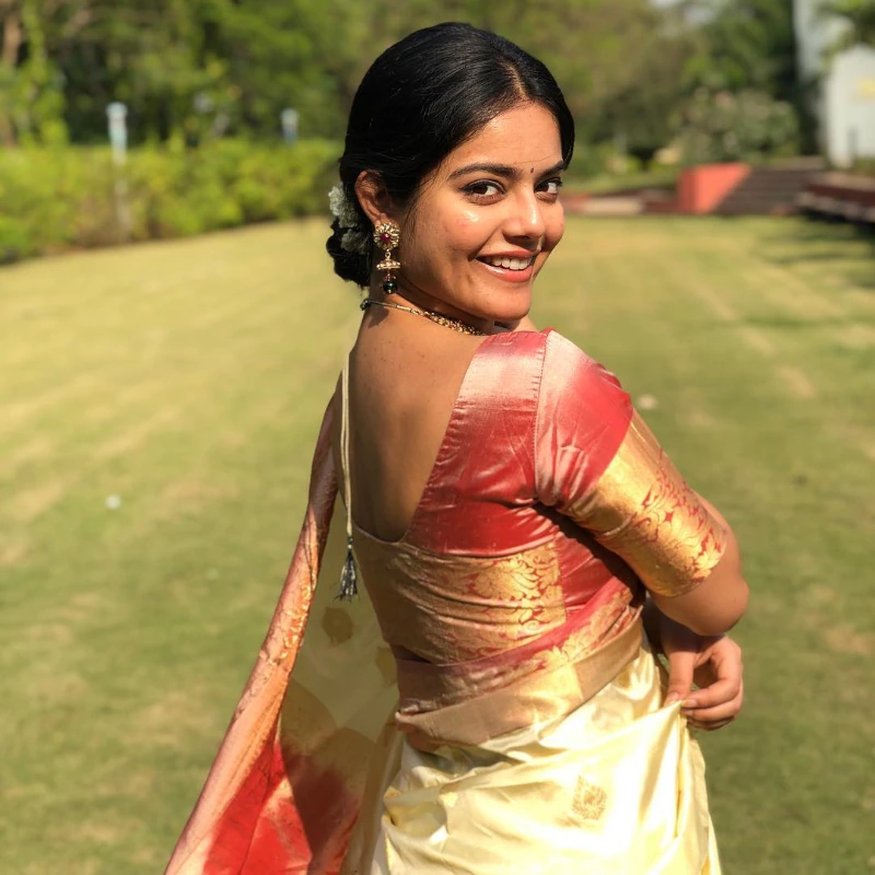 Riddhi Kumar in Indian Traditional Saree