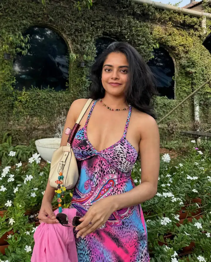 Riddhi Kumar on an Outing