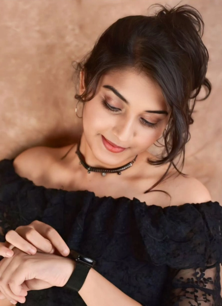 Mahima Mhatre's Favourite City is Pune