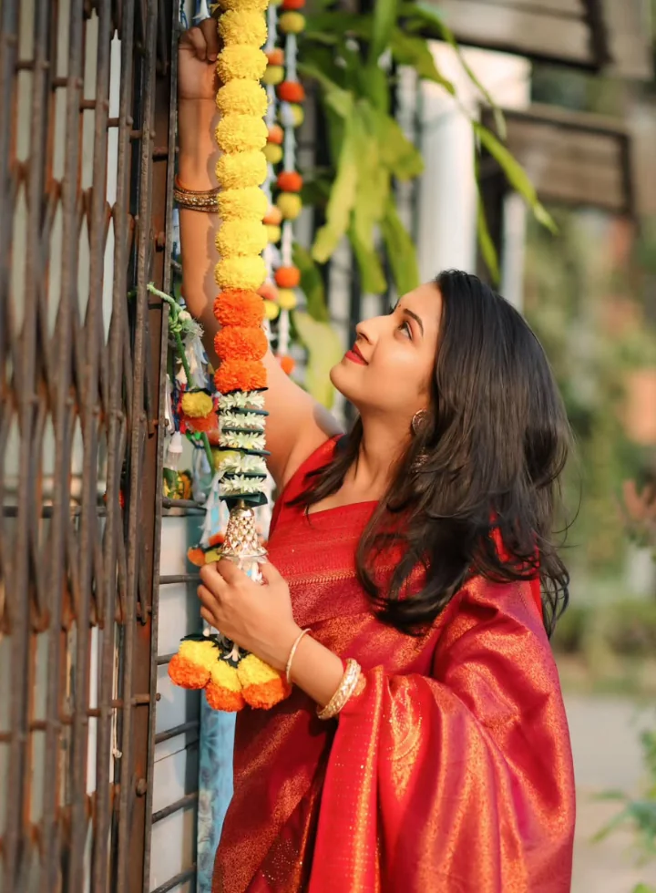 Mahima Mhatre's Sun Kissed Image