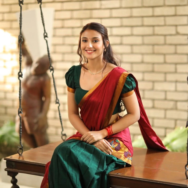 Ritika Nayak is fluent in Hindi, Odia & English languages