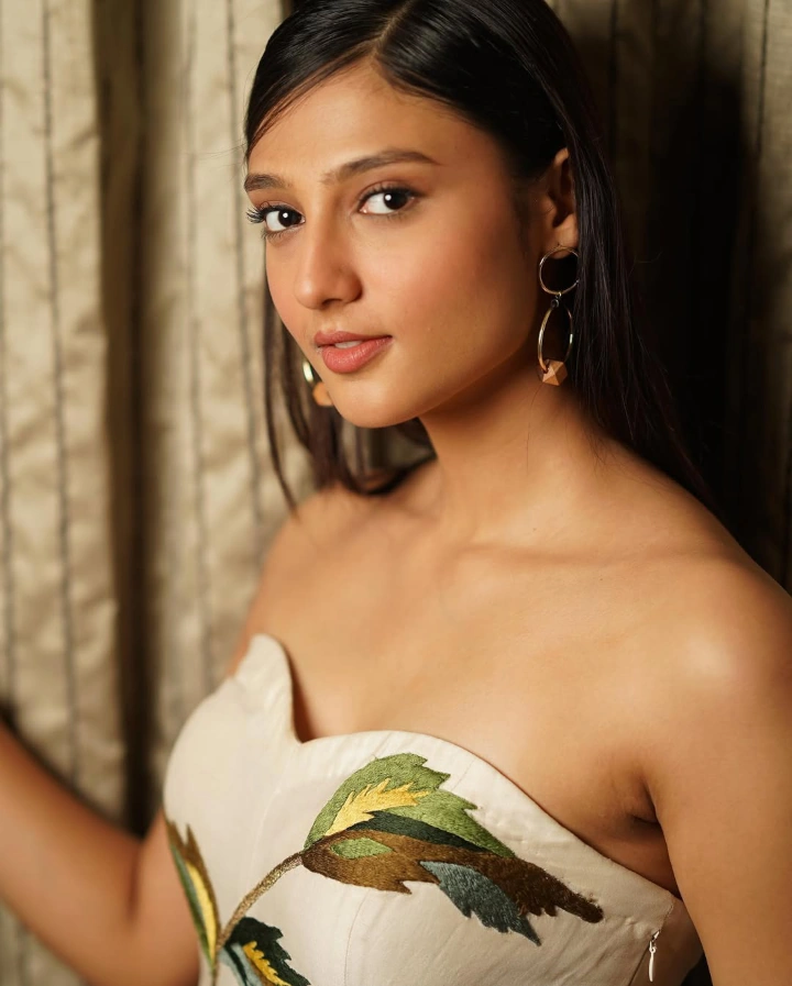 Ritika Nayak's Hot & Spicy Image