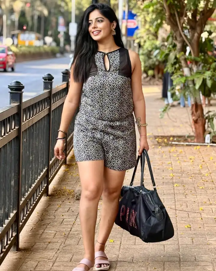 Supriti Shivalkar Height