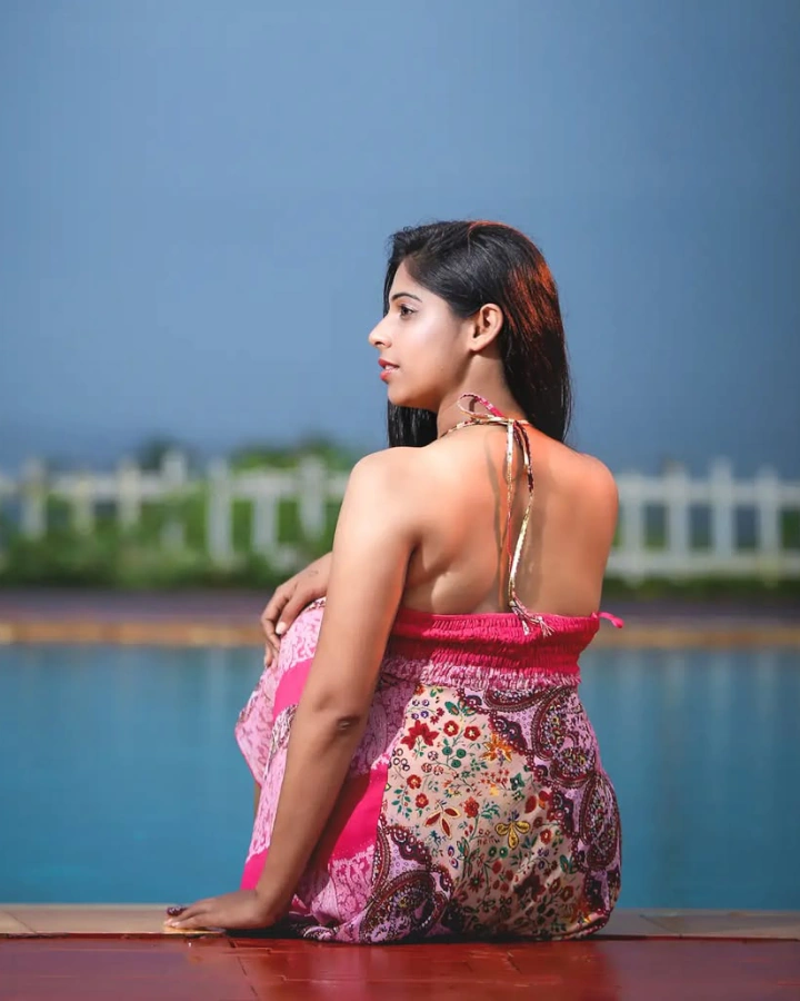 Supriti Shivalkar Looking Stunningly Gorgeous