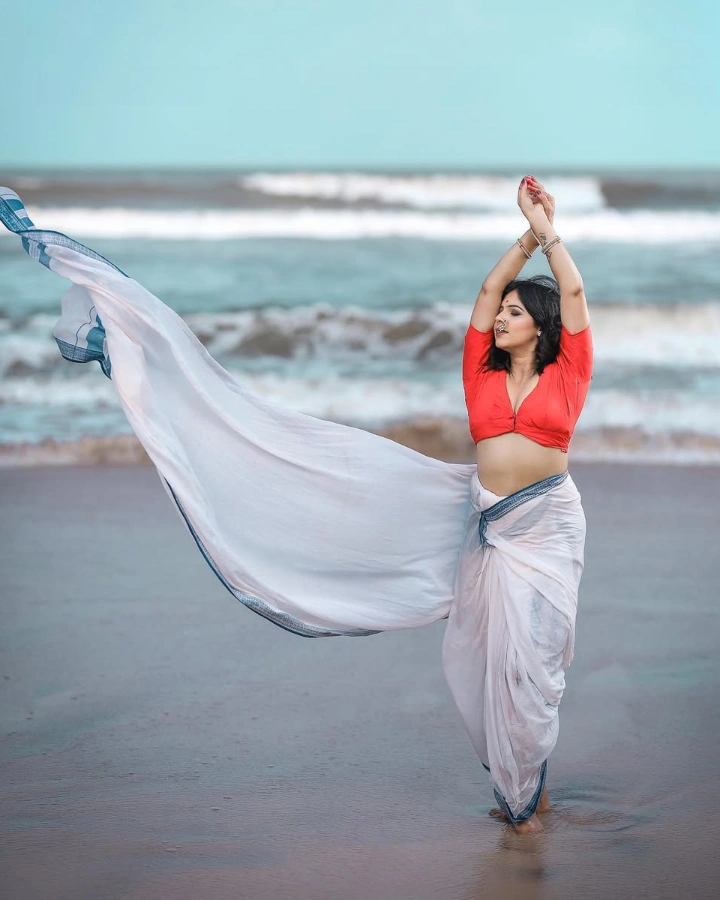 Supriti Shivalkar Saree Image