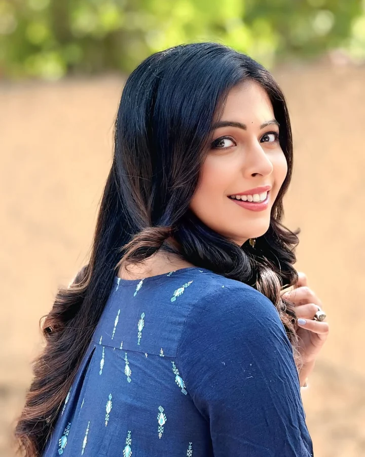Supriti Shivalkar has Beautiful looks & Innocent Smile which makes her different from others