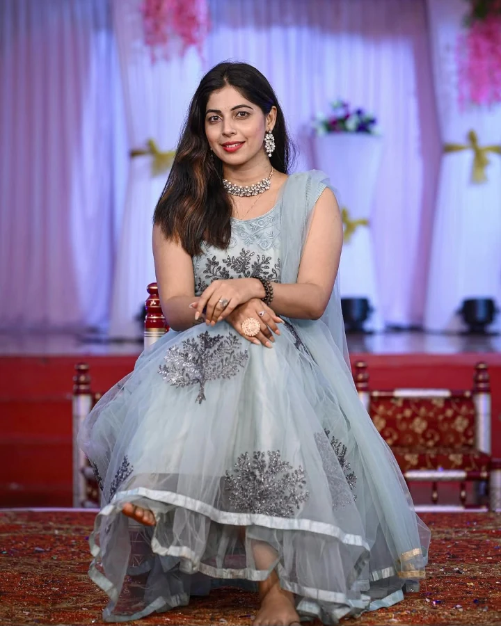 Supriti Shivalkar is also very fond of imitation jewellery and shoes