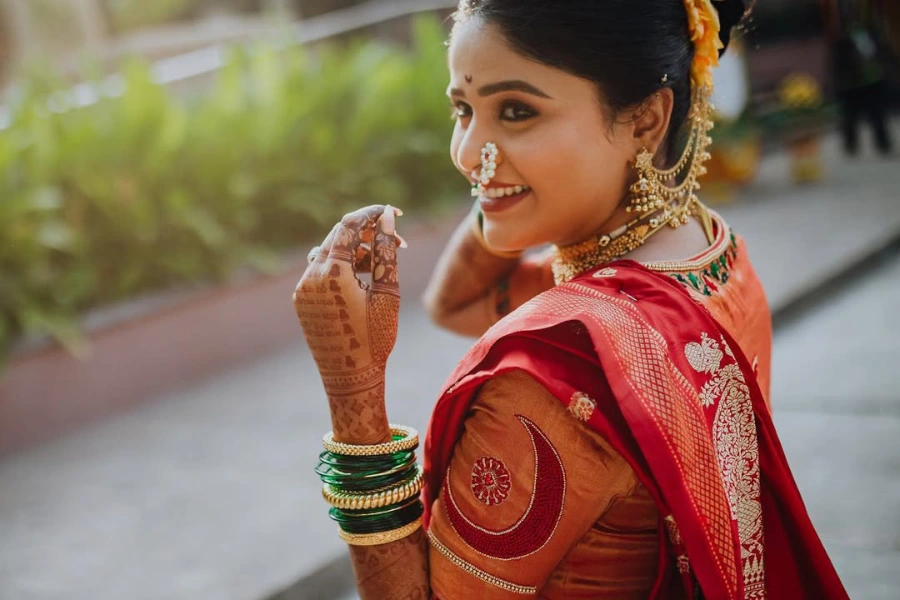 Akshaya Deodhar Facebook
