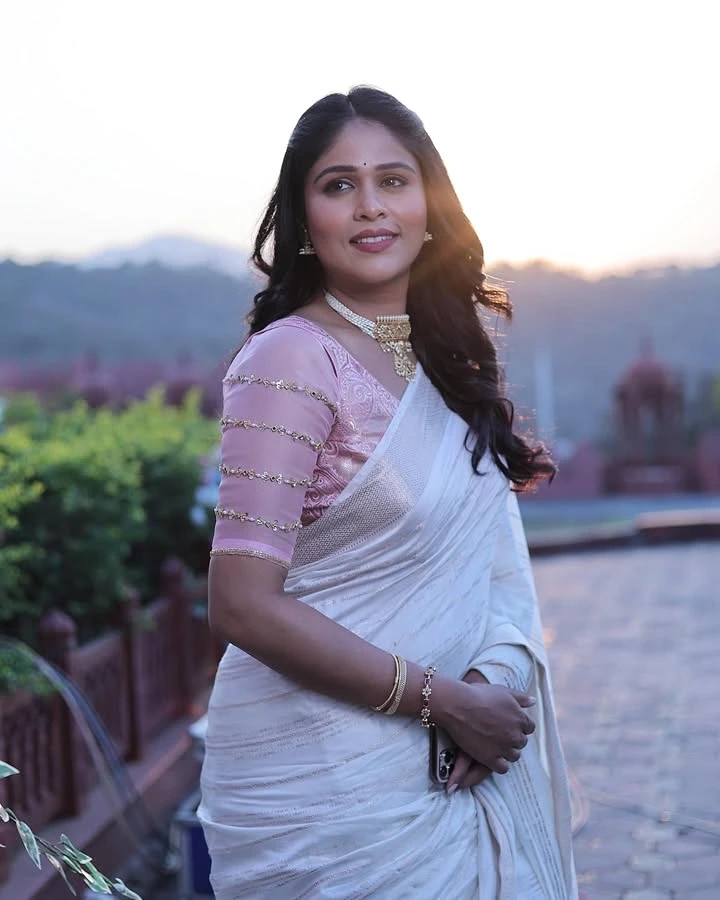 Akshaya Deodhar Films