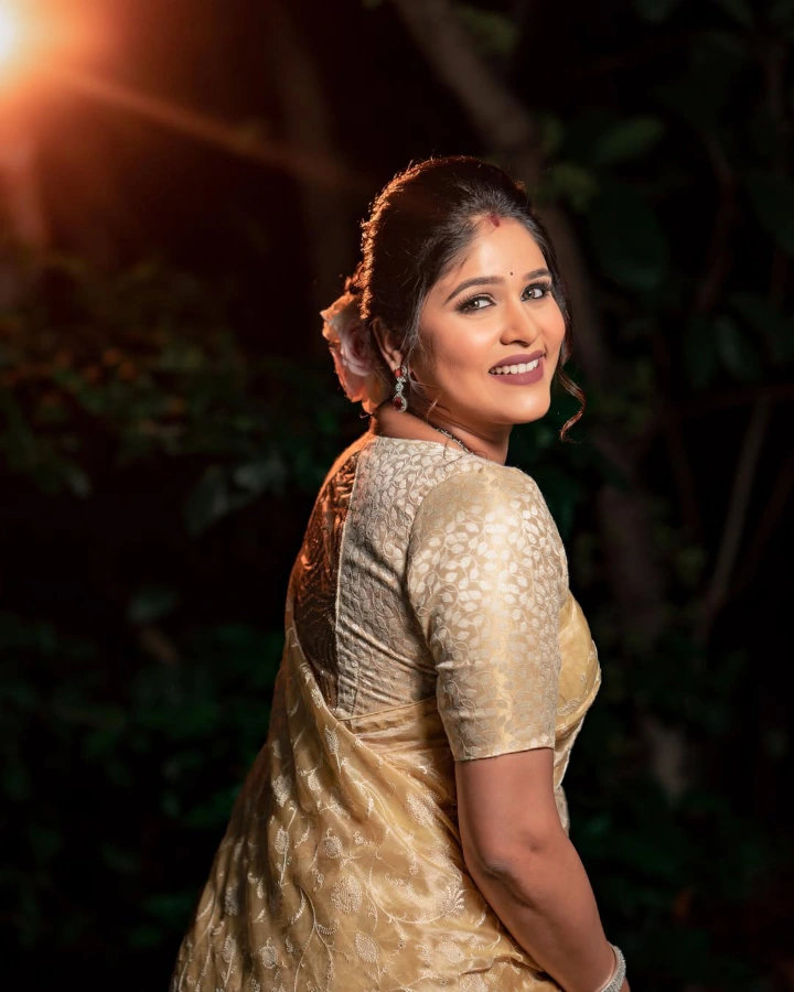 Akshaya Deodhar Web series