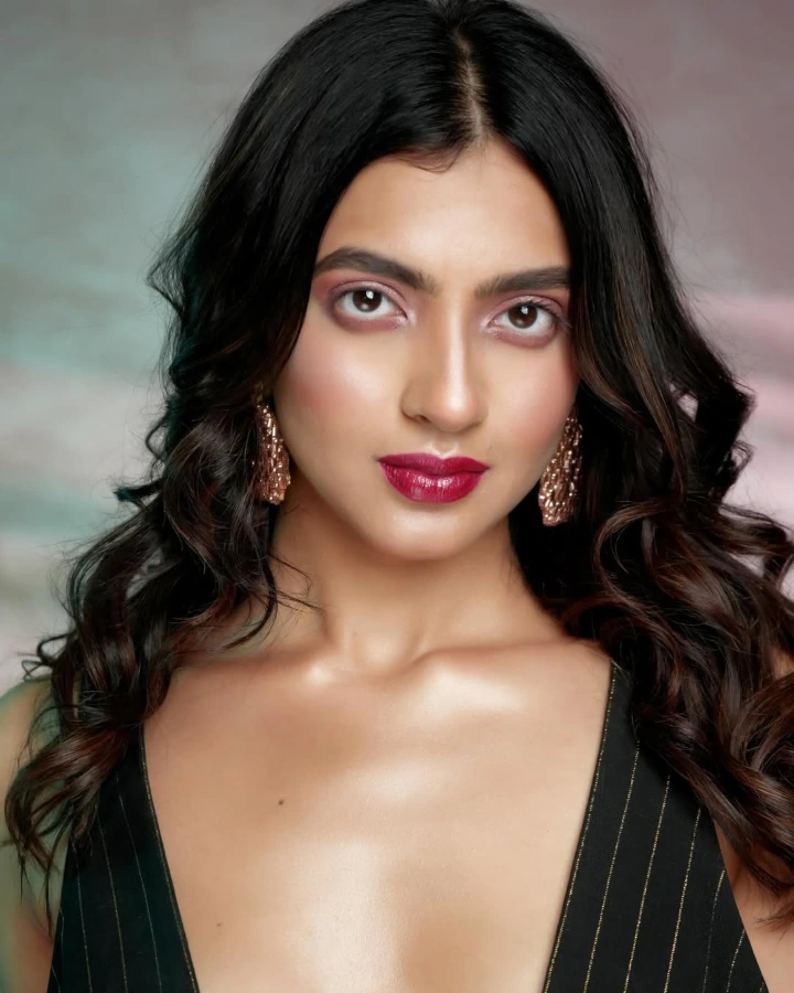 Kashika Kapoor Hot
