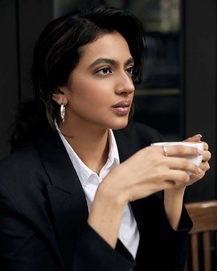 Kashika Kapoor Movie List