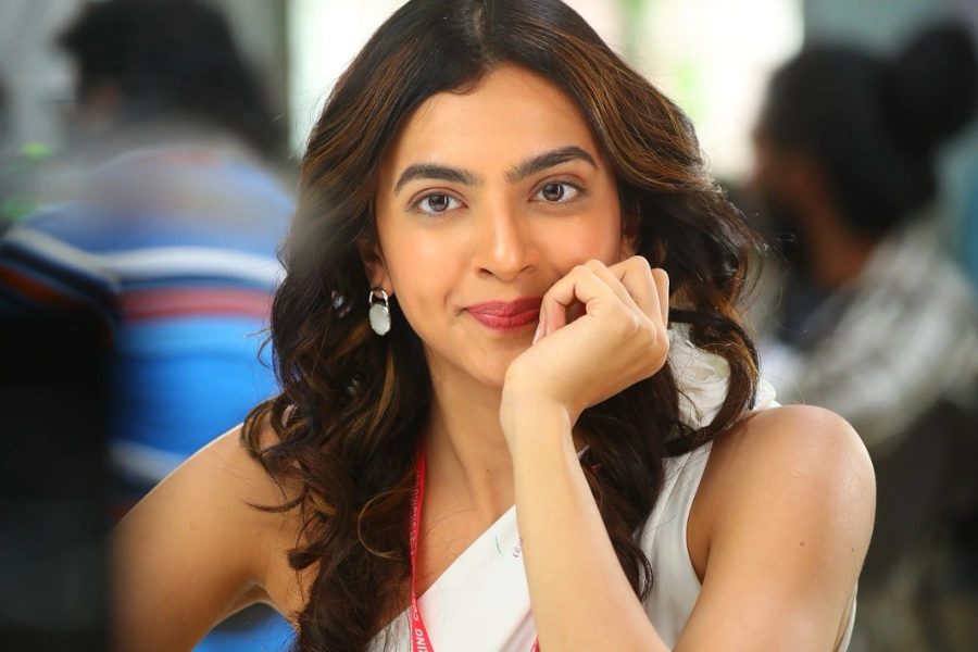 Kashika Kapoor in LYF - Love Your Father