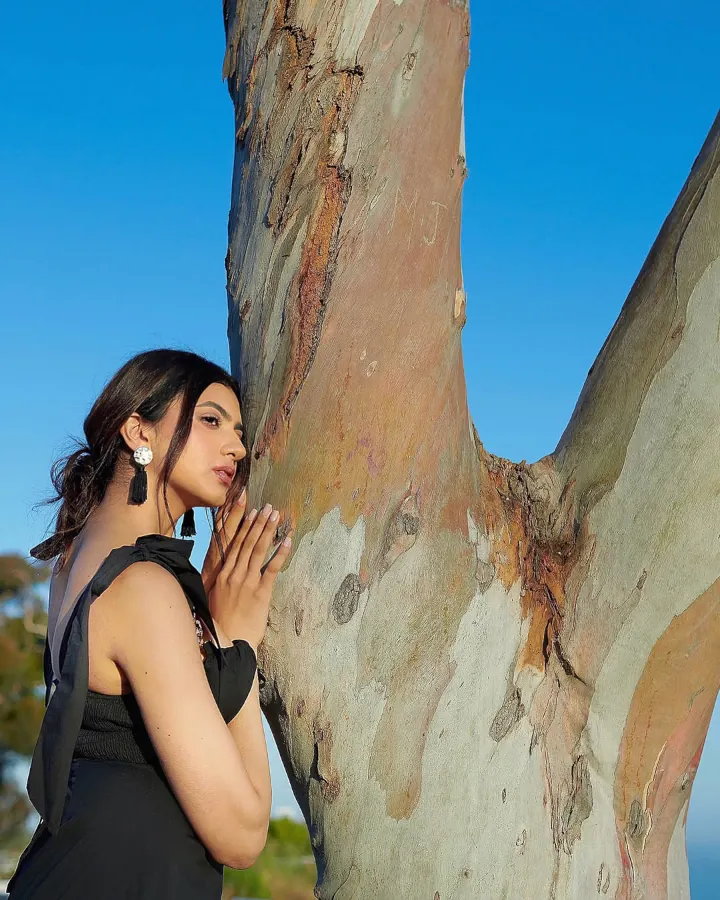 Kashika Kapoor in Various Advertisements