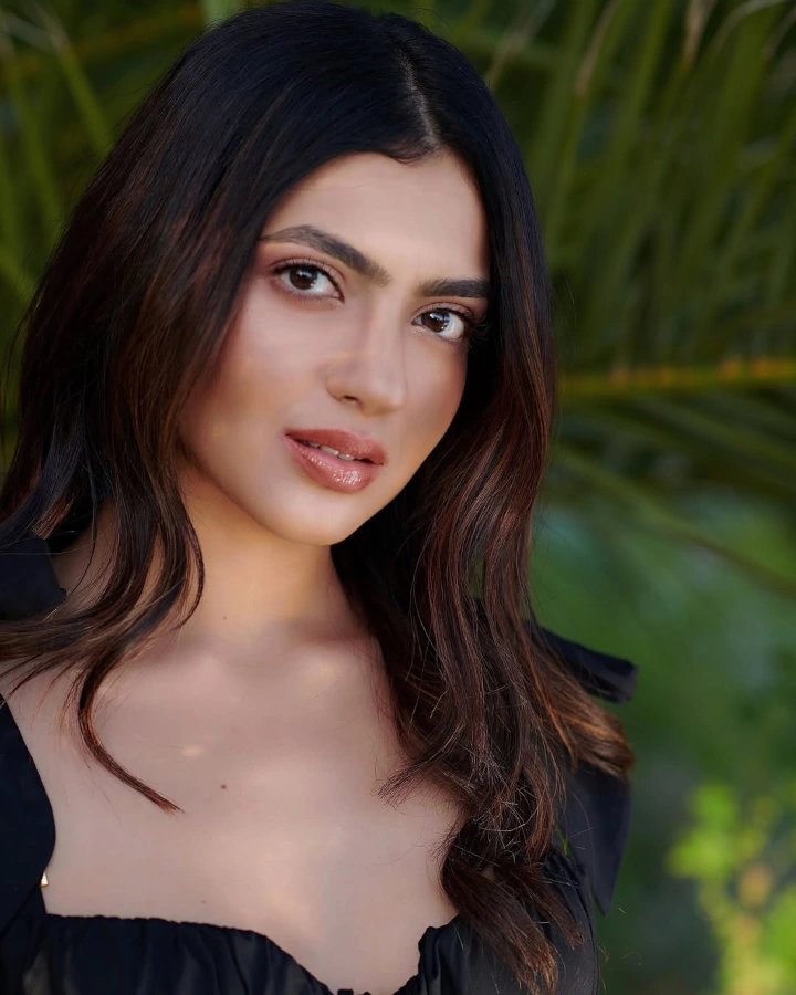 Kashika Kapoor's Beautiful Eyes