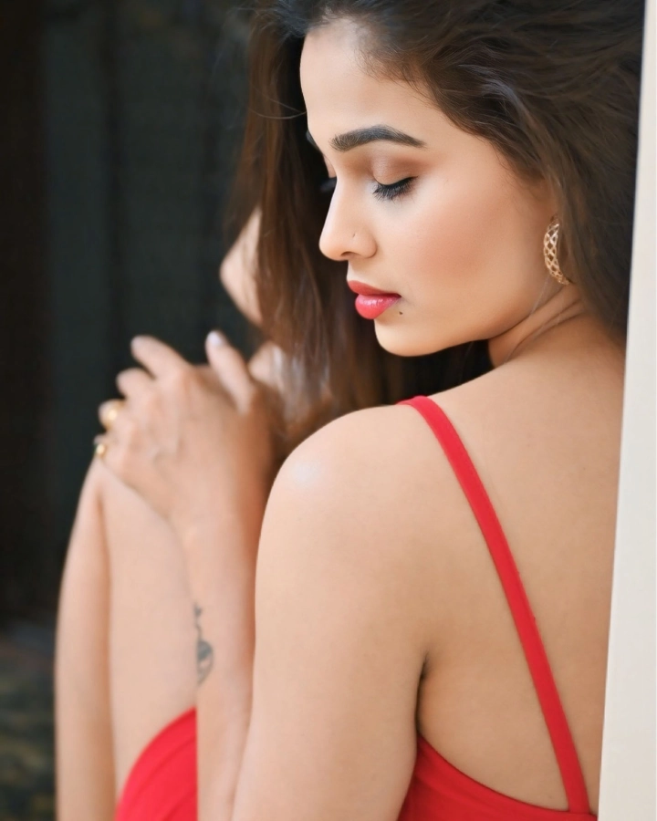 Prajakta Navnale Hottest